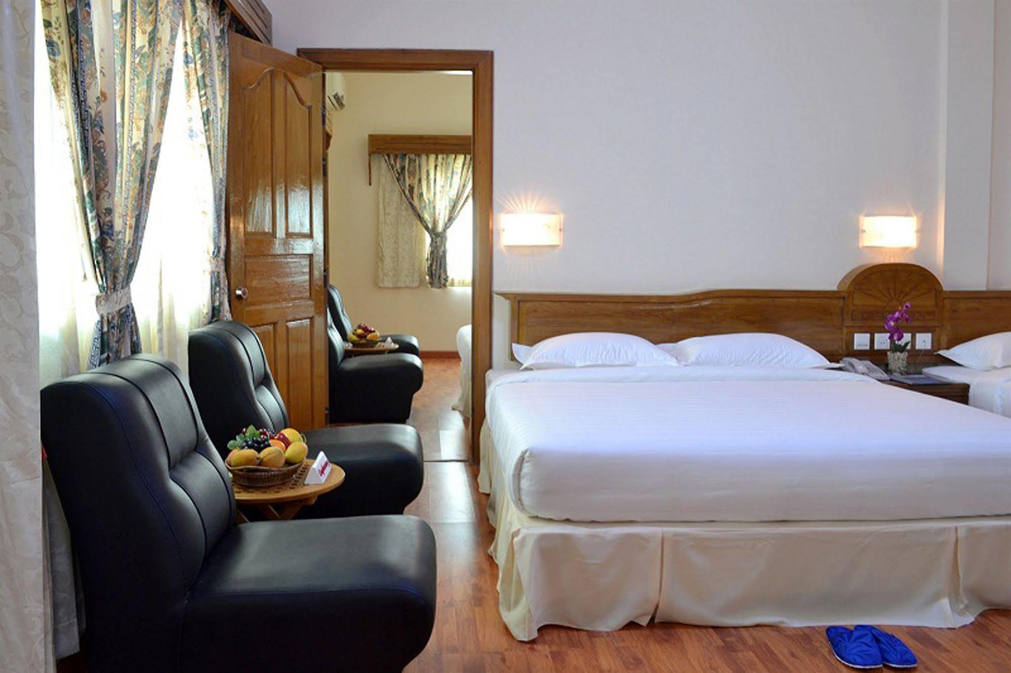 Excel River View Yangon Ngoại thất bức ảnh